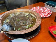 肥牛肉-香满锅老北京羊蝎子火锅·家常菜(新街口店)