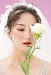 点击看大图 -曼青婚纱礼服馆
