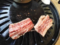 -炼火烤肉店