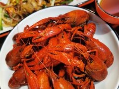 -虾弄弄海派小龙虾·牛羊蝎子火锅