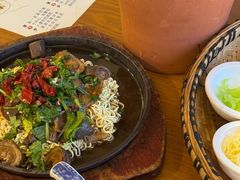 -包整·丝娃娃(一览甲秀楼风景店)