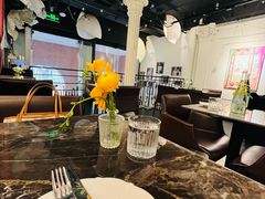 -LESCEDARS Brasserie Bistro香柏树
