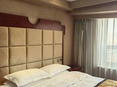 -锦州元都大酒店(凌河古塔夜市店)