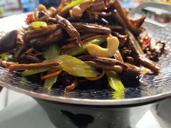 -天天向上素食餐厅(五台山店)