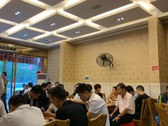 大堂-邱芳粉店(迎宾大道旗舰店)