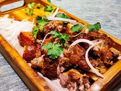 巴柯祖传焖烤羊腿-纳瓦新疆菜(银都店)
