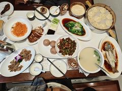 -梅利汴京烤鸭•开封豫菜地标店(东大街店)