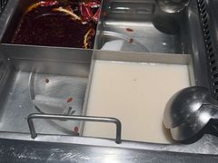 -海底捞火锅鲜切牛肉主题店(长寿路店)