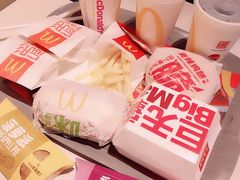 -麦当劳(世界城广场店)