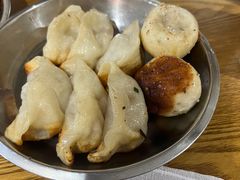 -黄阿姨锅贴大王(万航渡路店)