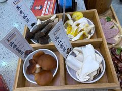 -阿婆情腊排骨火锅(金虹路店)