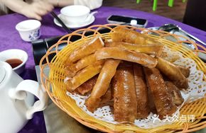 Crispy Fried Pig Intestine Head