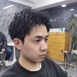 点击看大图 -西克造型美发连锁