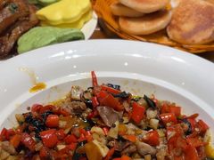 -黄泥岗·地道湖北菜(奥特莱斯店)