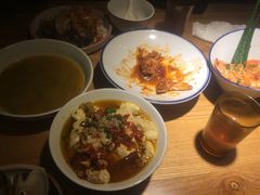 梭子蟹炒年糕-弄堂里(雨花客厅店)