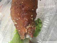 招牌烤猪蹄-美人万三·蚝大人生蚝小馆(昌里路店)