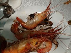 -领鲜活海鲜榴莲自助火锅(东门店)