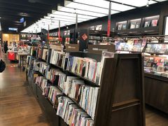 -诚品(信义店)