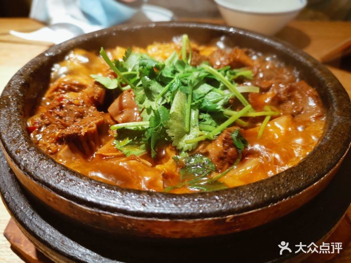 绿色吴家粥铺(环亚广场店-石锅炖牛腩-菜-石锅炖牛腩图片-南京美食-