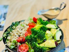 普罗旺斯牛油果沙拉-初拾·花里餐厅(钜城华亿店)