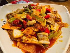 -肖四女乐山跷脚牛肉(世博源店)