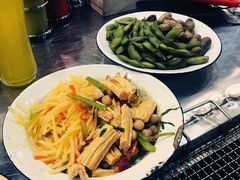 凉菜拼盘-马路牙子烧烤音乐酒馆(望京店)