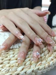 -瞧·享轻奢美甲美睫