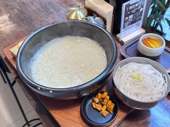 -银米·云南传统过桥米线(双廊黑金冠店)