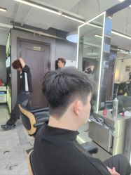 -藤野造型烫发染发