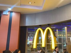 -麦当劳(中二横路店)
