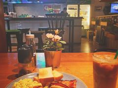 -JINNS锦时 steak&pizza(浸信会礼拜堂旧址店)