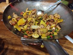 -老唐三下锅 ·张家界地标美食(溪布街店)