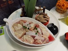 -洪氏嗨捞·猪肚鸡火锅(阳光天地店)