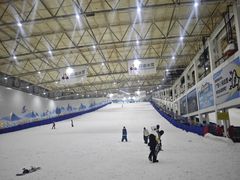 -乔波室内滑雪场