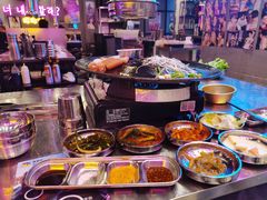 -豚豚家돈돈가韩国锅盖烤肉(新北万达店)