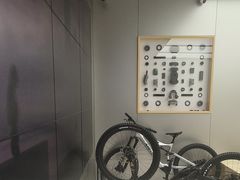 -DJI大疆(深圳华强北曼哈授权体验店)