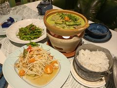 -蕉叶·泰国歌舞风情(世贸店)