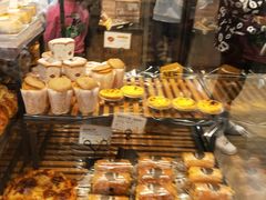 -皇冠幸福里动物奶油生日蛋糕(万达店)