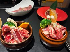 -山川小町·极番烧肉(新地假日广场店)