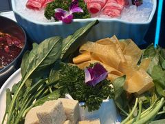 -唯爱KTV聚会餐厅(仙林东城汇店)