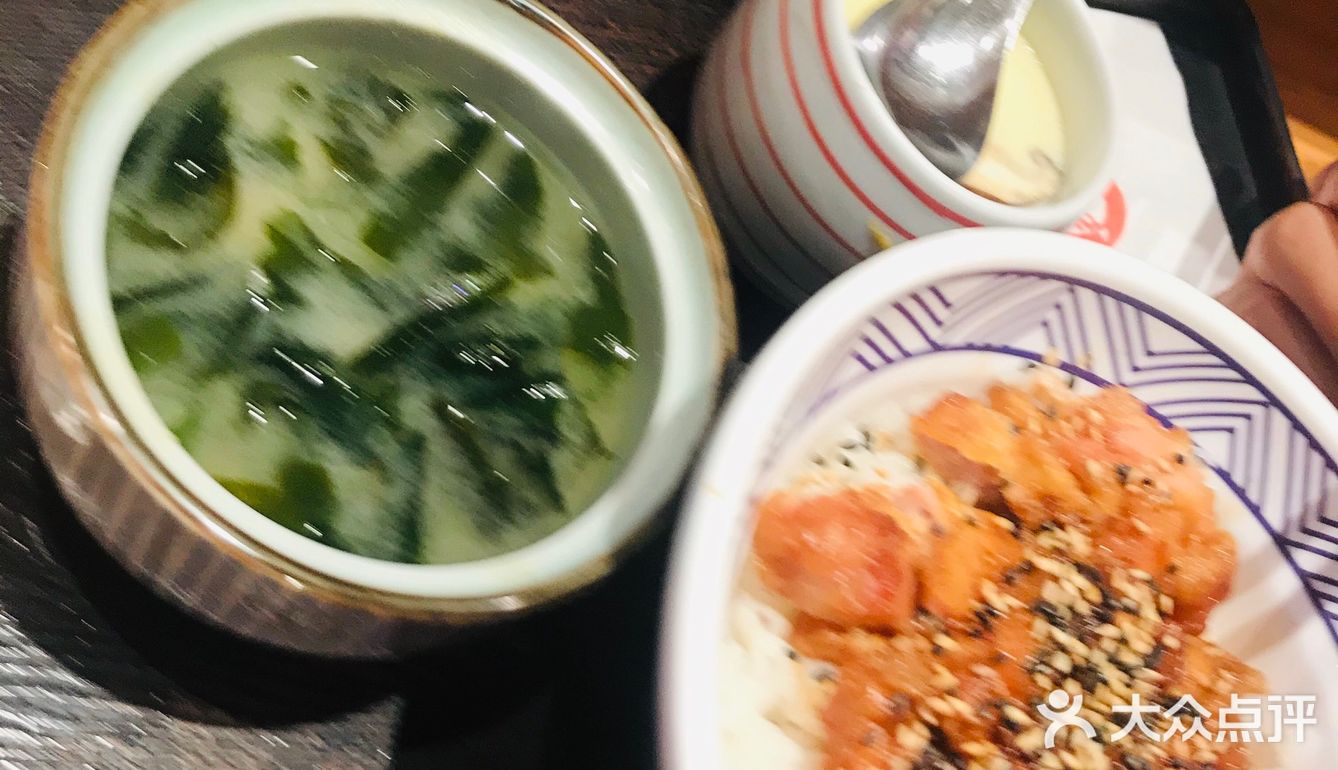 市中心偏南绝佳购物吃饭，集于一体的综合性休闲场所