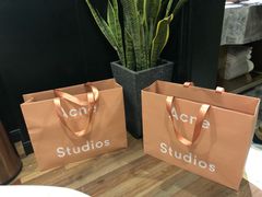 -Acne Studios(芮欧百货店)