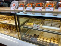 面包甜点陈列柜-喜計局·饼行(万象汇店)