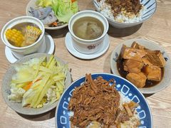 -红猪卤肉饭(大西洋美食城店)