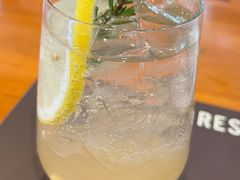 -Chom Cafe and Restaurant