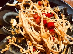 皮蛋拌馓子-沈记烧烤海鲜(江汉二路店)