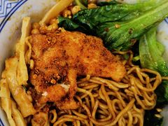-魔都三兄弟酸辣粉·蘸卤炸串(虹桥万科店)