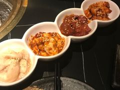 -山川小町·极番烧肉(新地假日广场店)