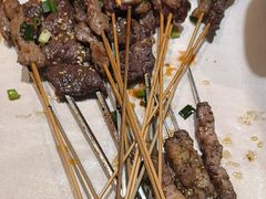 -街角等你.大连海鲜烧烤.经典铁板海鲜串(西安路店)