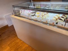 面包甜点陈列柜-那家面包房(珠江路店)